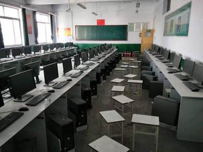 劍河中等職業(yè)技術(shù)學校機房