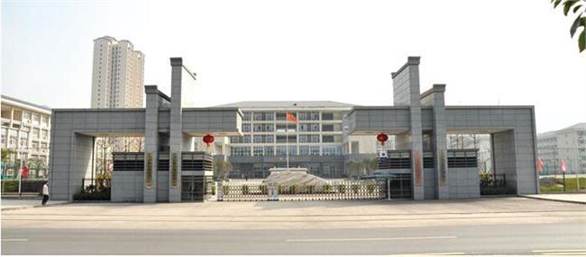 2019年重慶市開州區(qū)巨龍中等職業(yè)技術(shù)學(xué)校3+2分段制招生專業(yè)