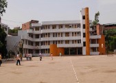 學(xué)校