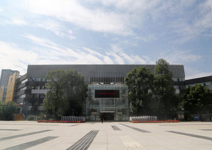 成都職業(yè)技術學院高新校區(qū)大門