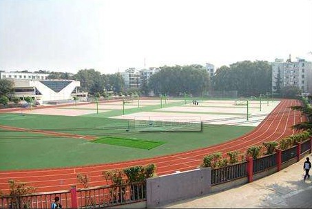 學(xué)校操場