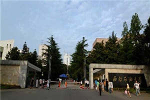 南充郵電工業(yè)職業(yè)學校圖片