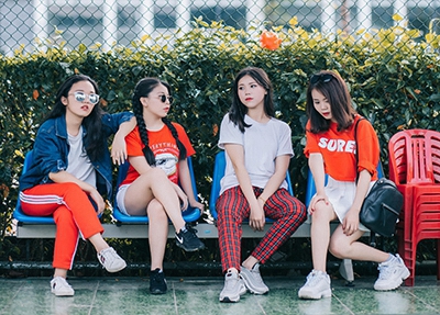 洞口工貿(mào)職業(yè)技術(shù)學(xué)校2025年招生簡(jiǎn)章