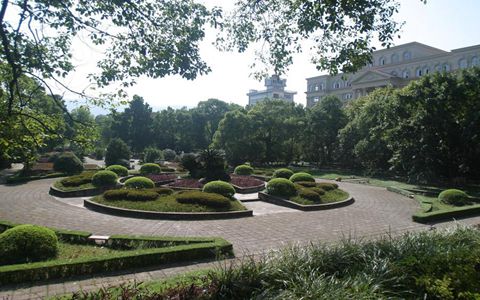 西安市商貿(mào)旅游成人中等專業(yè)學(xué)校(西安商貿(mào)旅
