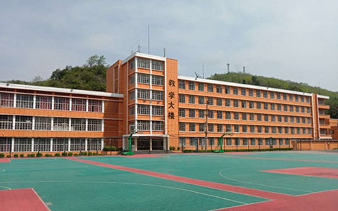 四川音樂學院附屬中等藝術學校是不是熱門學校
