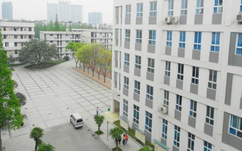潞安職業(yè)技術(shù)學(xué)院汽車檢測(cè)與維修技術(shù)專業(yè)介紹