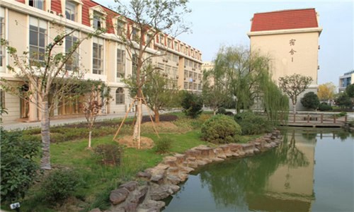 重慶汽車美容與裝潢專業(yè)學(xué)校哪家強(qiáng)?這幾所學(xué)校別錯過!