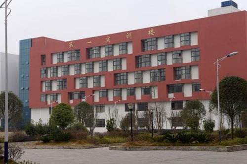 安徽工貿(mào)職業(yè)技術(shù)學(xué)院建設(shè)工程管理專業(yè)介紹