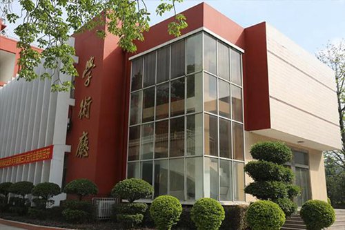 高碑店金橋中專學校航空空乘3+2五年制大專分數(shù)線