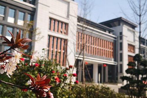 石家莊白求恩醫(yī)學院3+2五年制大專分數(shù)線
