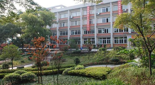 廈門男孩子初中學(xué)什么專業(yè)好就業(yè)2023