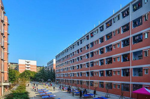 新樂職業(yè)技術汽車教育中心3+2五年制大專分數(shù)線