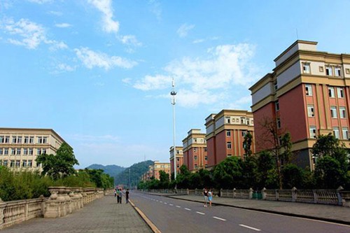 天水市職業(yè)技術(shù)學(xué)校2022招生簡章(招生專業(yè)及計劃和學(xué)費)(招生計劃、招生簡章)