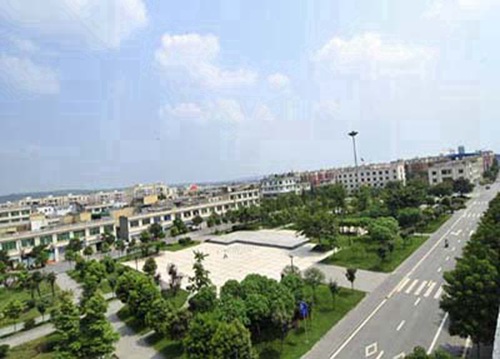 貴州貴陽中山科技學(xué)校2025年報名學(xué)費多少錢