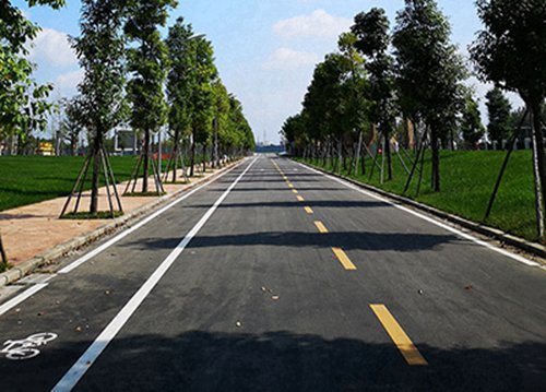 瀘州化工廠技工學(xué)校2025年學(xué)費(fèi)多少？貴嗎？